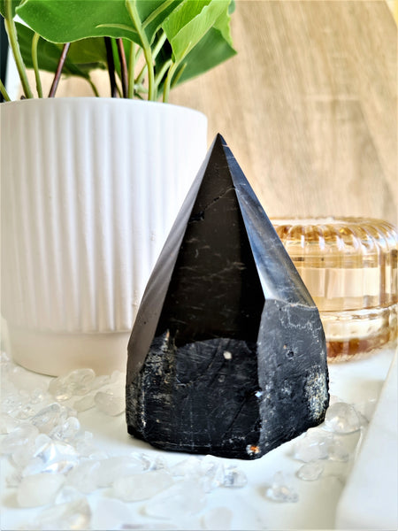 5 crystals to protect your home from negative energy