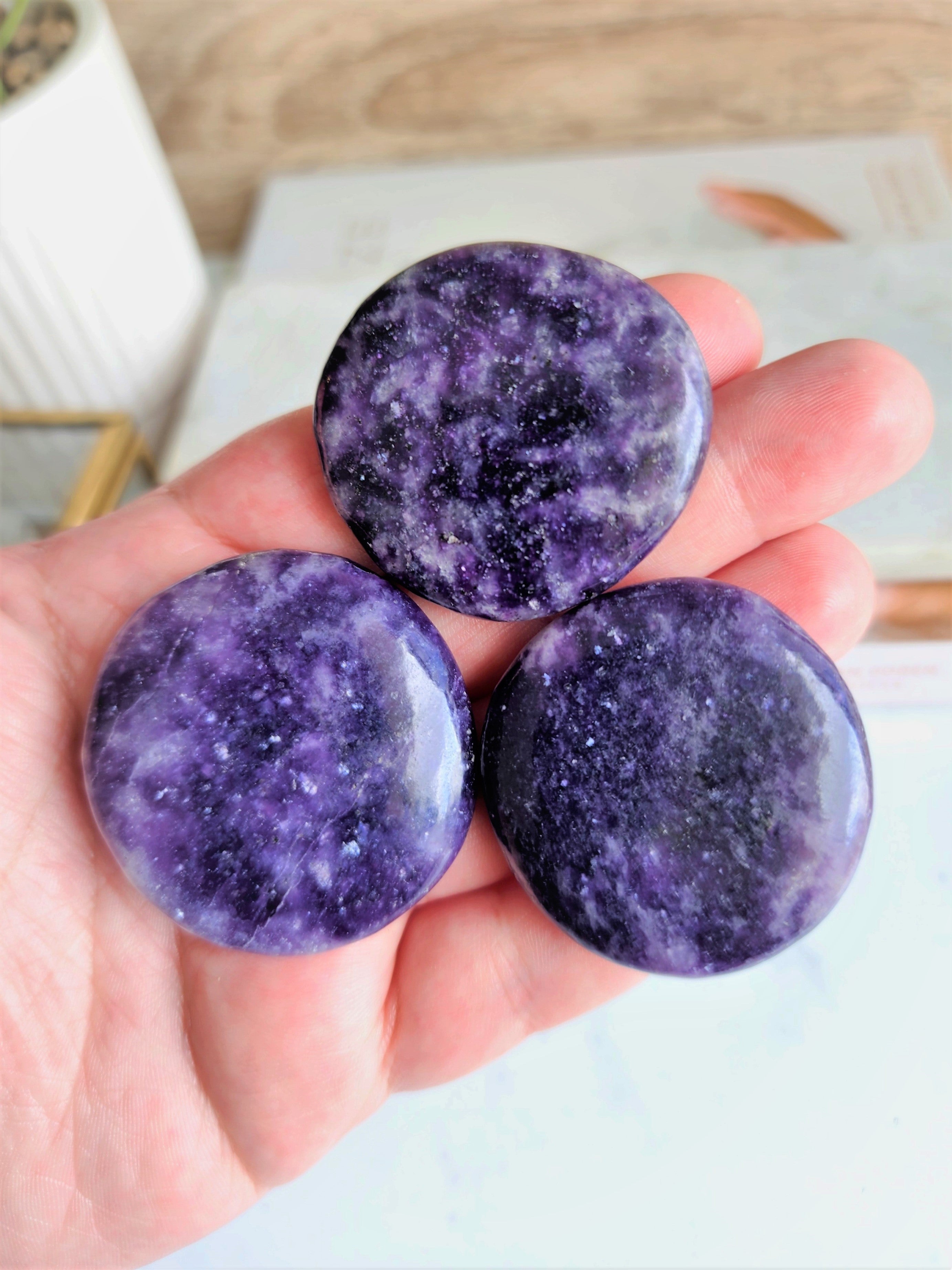 5 Empowering Crystals for Soothing Stress and Anxiety