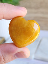 Load image into Gallery viewer, Yellow Aventurine Heart - 30mm
