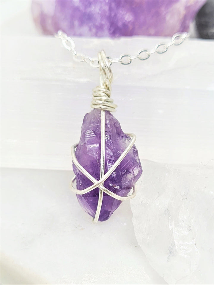 We stock a large variety of crystal necklaces to suit every occasion. Find our range here!