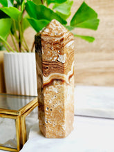 Load image into Gallery viewer, Chocolate Calcite Tower - 105mm
