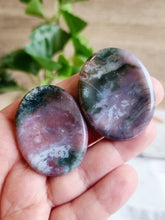 Load image into Gallery viewer, Fancy Agate Thumb Stone - 40mm
