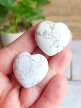 Load image into Gallery viewer, Howlite Heart - 30mm

