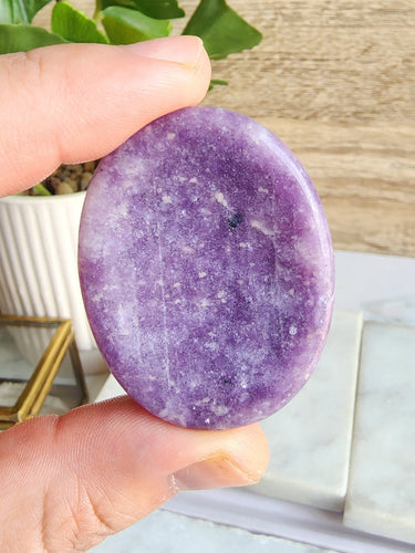 Discover the transformative and calming qualities of Lepidolite, the 