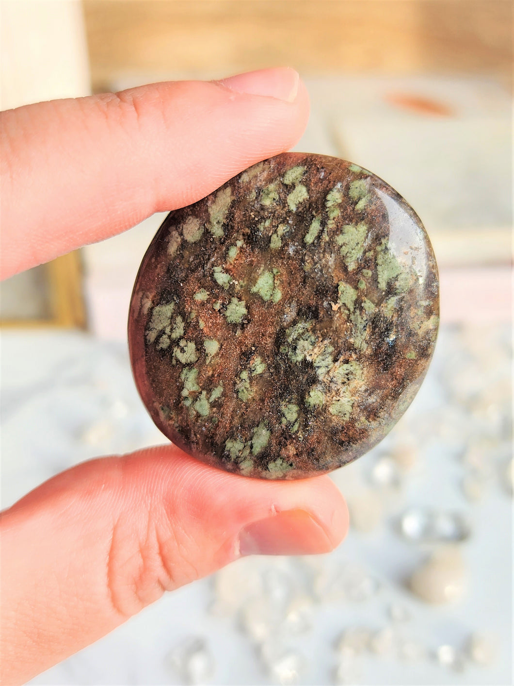 Nundoorite Palm Stone - 40mm