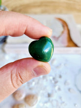 Load image into Gallery viewer, Green Aventurine Heart Mini - 20mm
