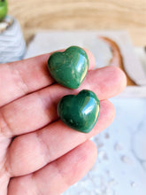 Load image into Gallery viewer, Green Aventurine Heart Mini - 20mm
