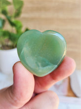Load image into Gallery viewer, Green Aventurine Heart Thumb Stone - 40mm
