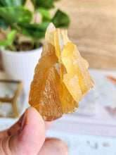 Load image into Gallery viewer, Honey Calcite Rough
