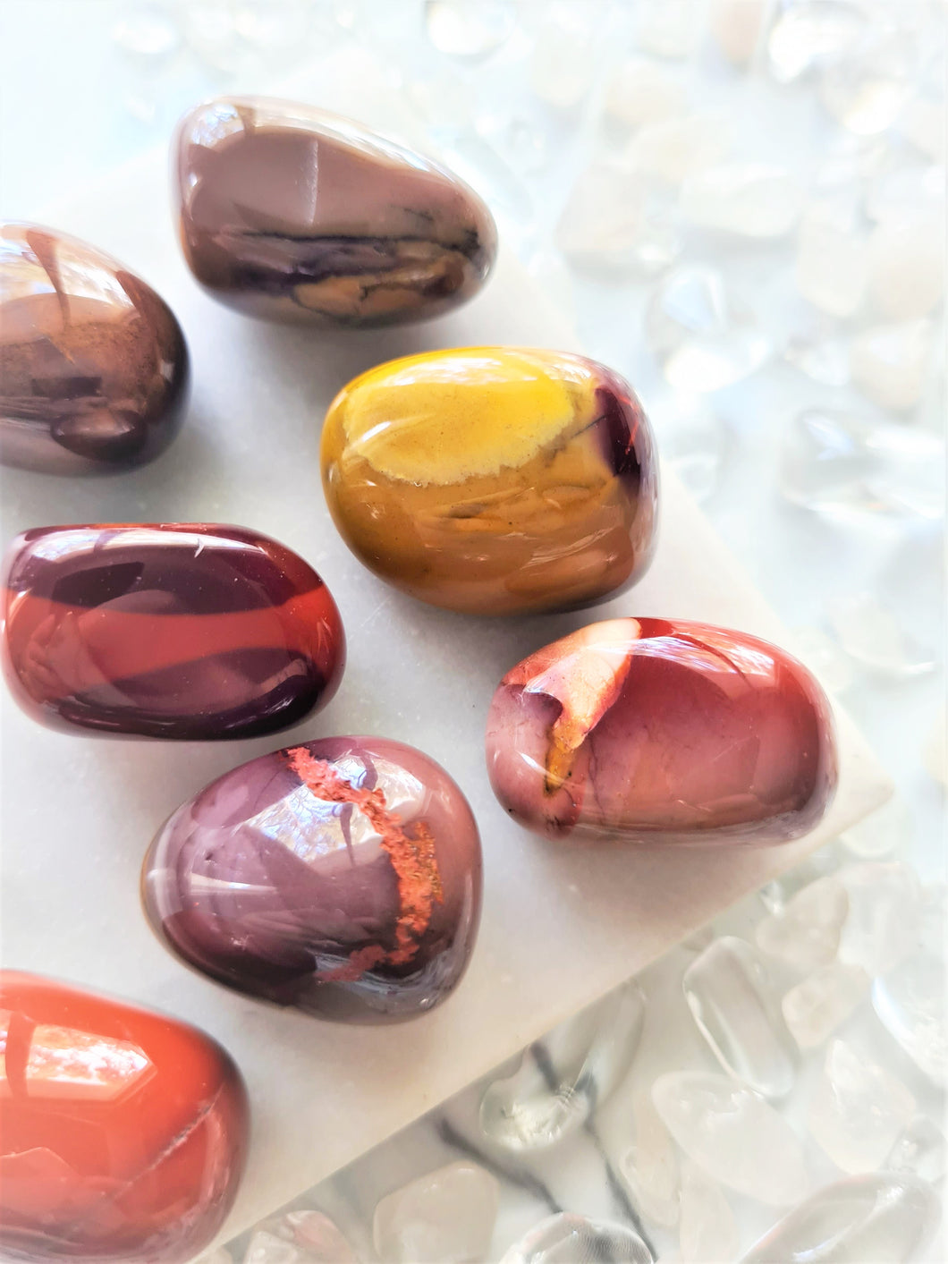 A gentle, nurturing stone that provides emotional support and gives you the confidence to embrace new opportunities. Is helps you make decisions with a clear, calm and focused mind
