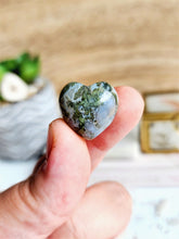 Load image into Gallery viewer, Moss Agate Heart Mini - 20mm
