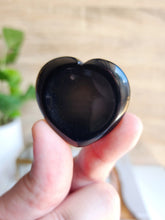 Load image into Gallery viewer, Obsidian Heart Thumb Stone - 40mm
