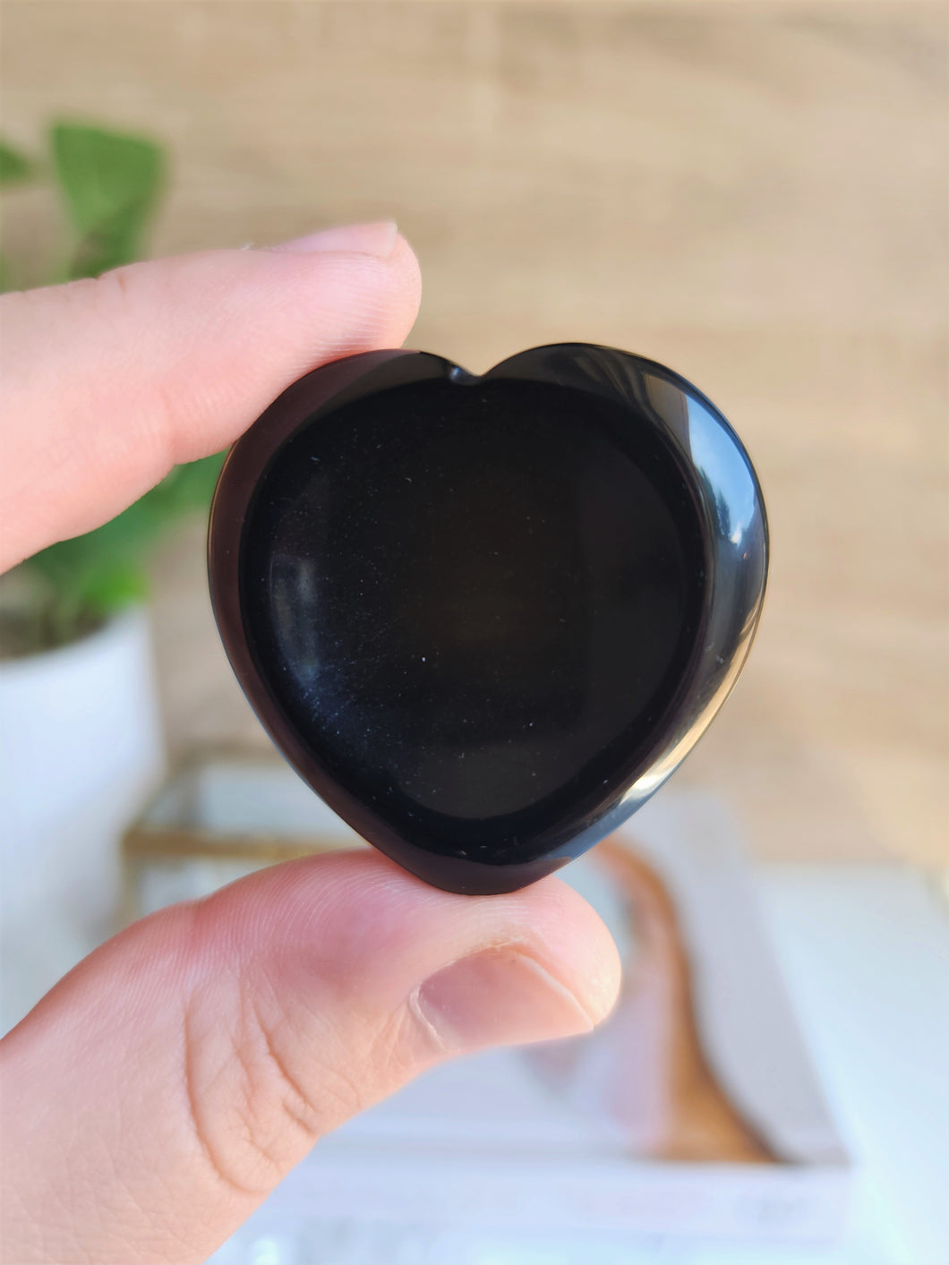 Obsidian Heart Thumb Stone - 40mm