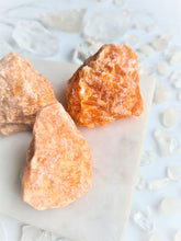 Load image into Gallery viewer, Orchid Calcite Rough

